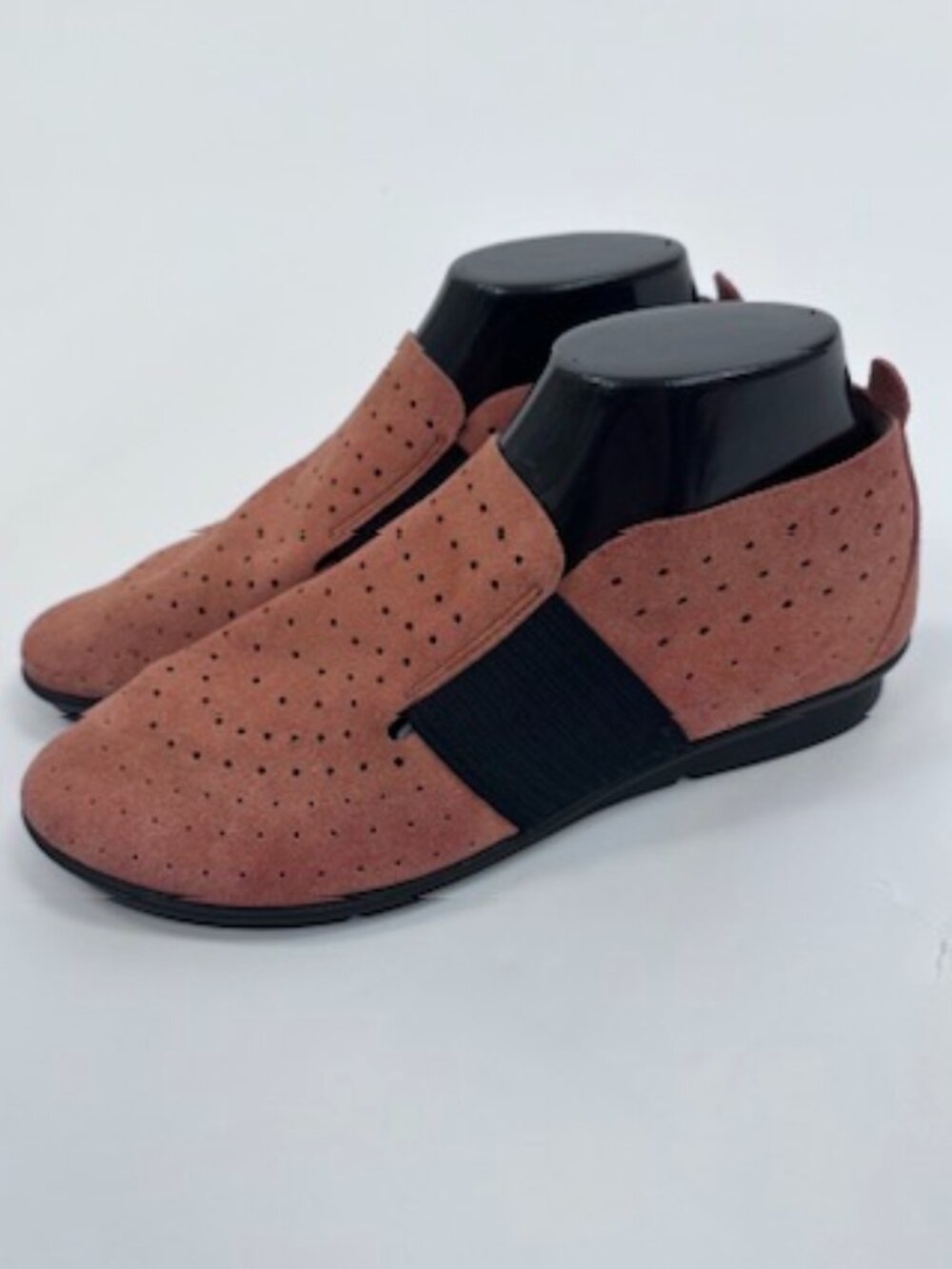 Bussola Orange Suede Slip On Flats EU 39 US 8 Perforated Comfort